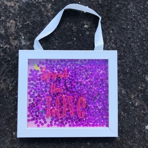 𝅺“spread The Love” Kid’s Motivational Decor Sign - Picture 5 of 5